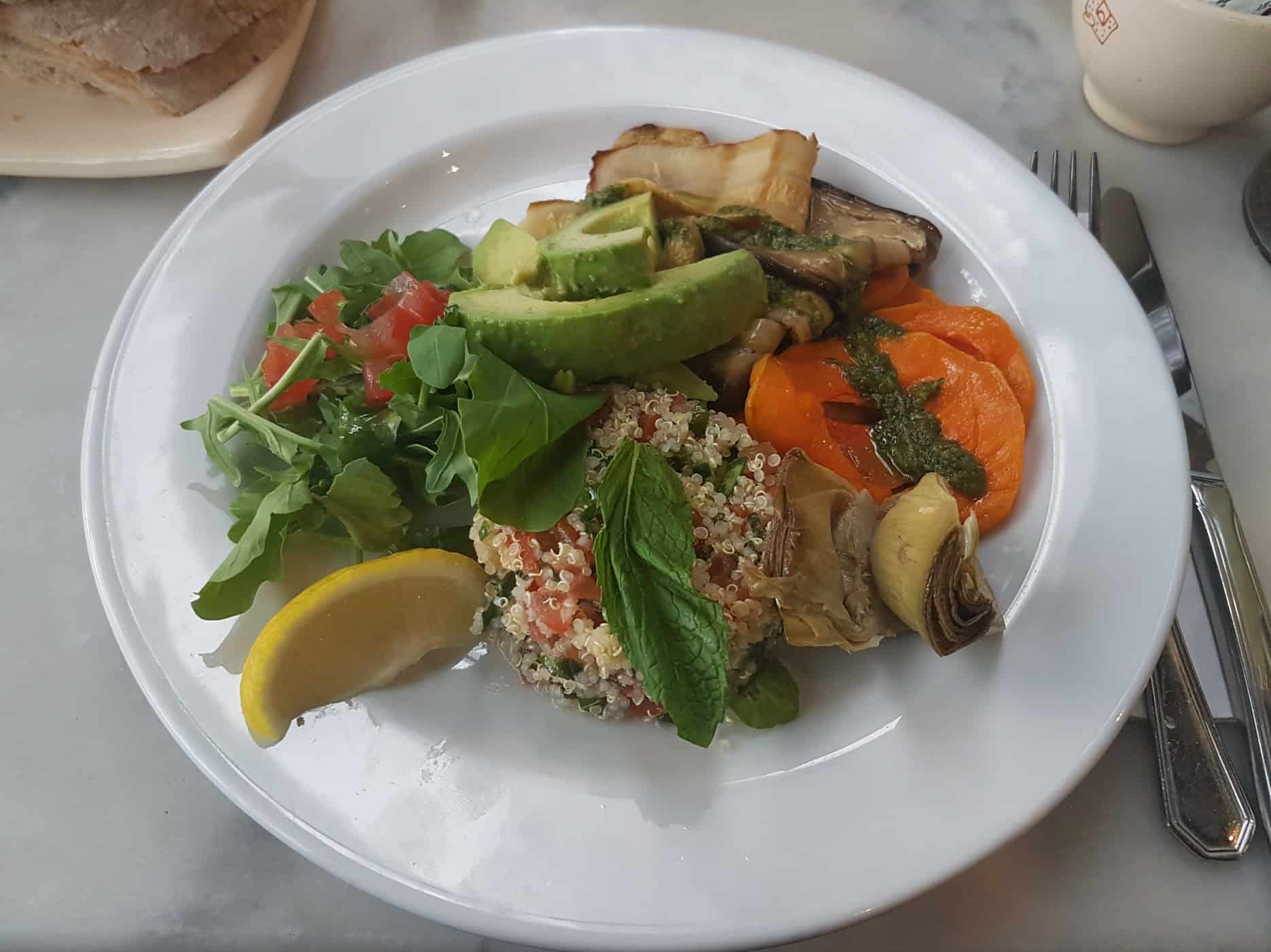 Girls Who Travel | Le Pain Quotidiene's Quinoa Salad, Buenos Aires, Argentina