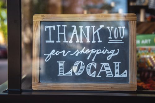 Girls Who Travel | Shop local