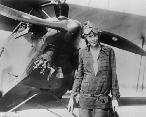 Girls Who Travel | Amelia Earhart