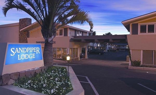 Girls Who Travel | 5 cheap hotels in Santa Barbara