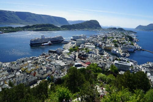 Girls Who Travel | Norway