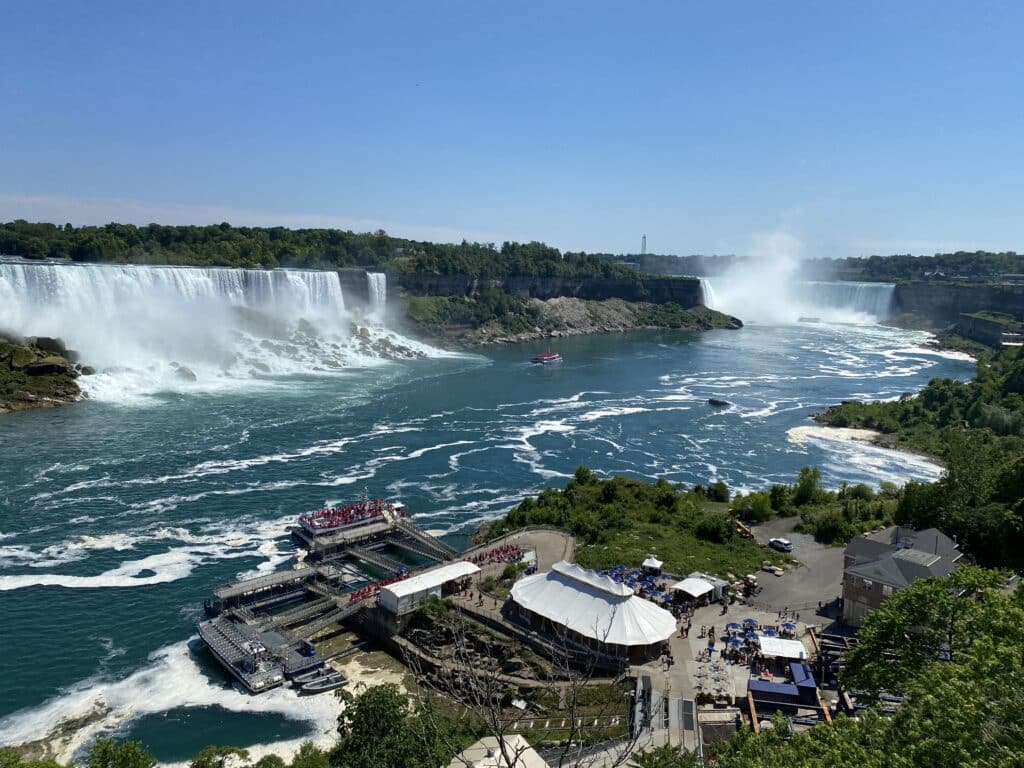 Girls Who Travel | Niagara Falls itinerary