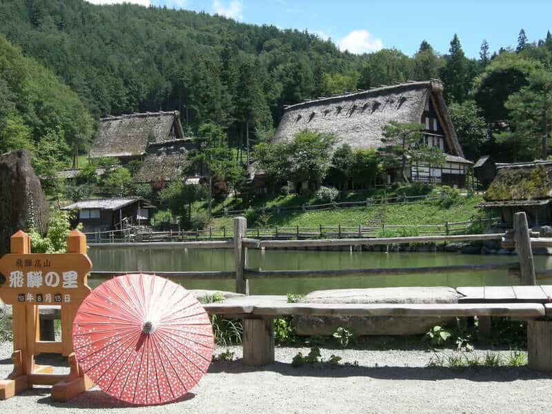 Girls Who Travel | Gokayama - Japan Off The Beaten Path