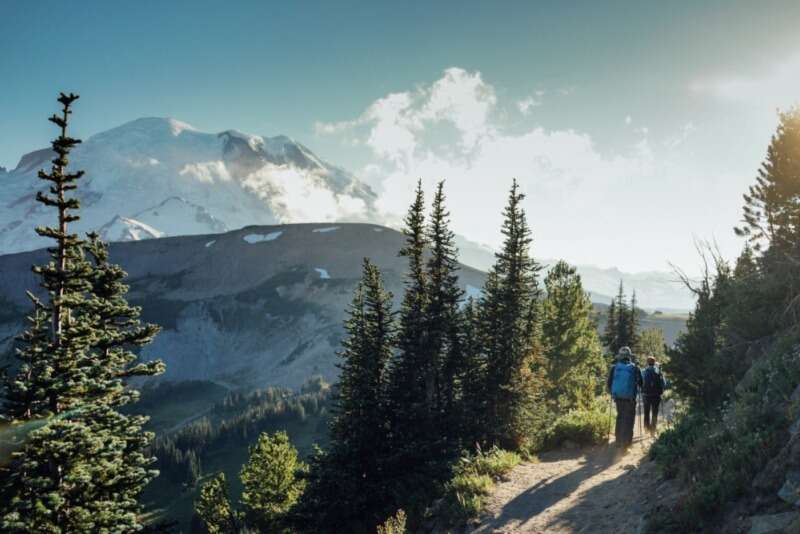 Girls Who Travel | The 14 Best Day Hikes in Mt Rainier National Park For Women