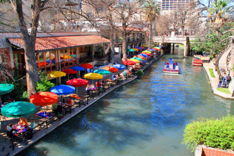 Girls Who Travel | 5 Texas Attractions Every Tourist Should Visit
