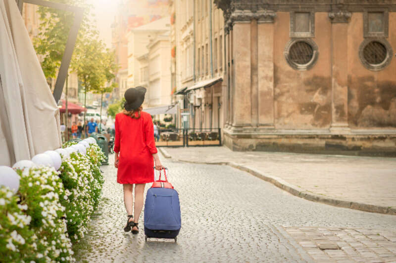 Girls Who Travel | 5 Affordable Carry-on Luggage Options