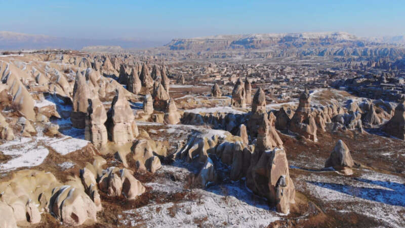 Girls Who Travel | Visit Turkey and Ride The Amazing Cappadocia Hot Air Balloons