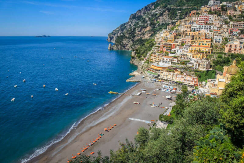 Beach in Positano Girls Who Travel | A Comprehensive Beginner's Guide to Positano, Italy