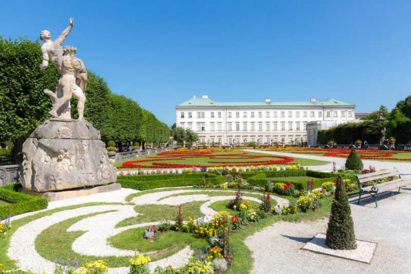 Girls Who Travel | Beautiful Austria Landmarks