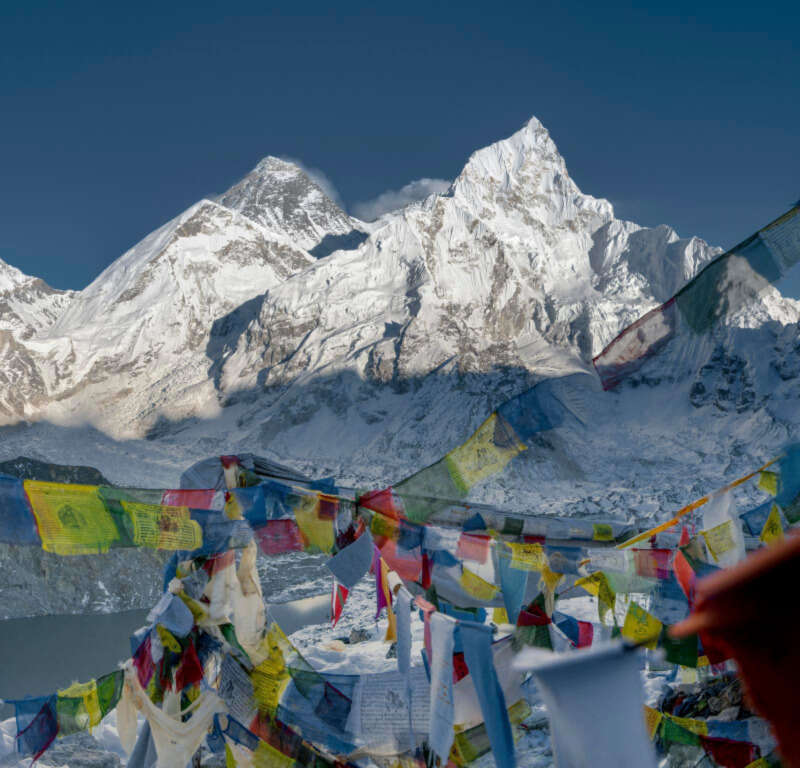 Girls Who Travel | Best Mount Everest Books To Take You On An Adventure