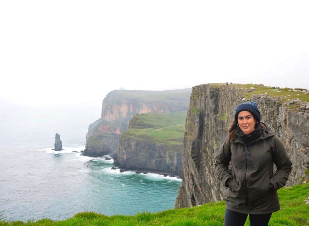 Girls Who Travel | Cliffs of Moher