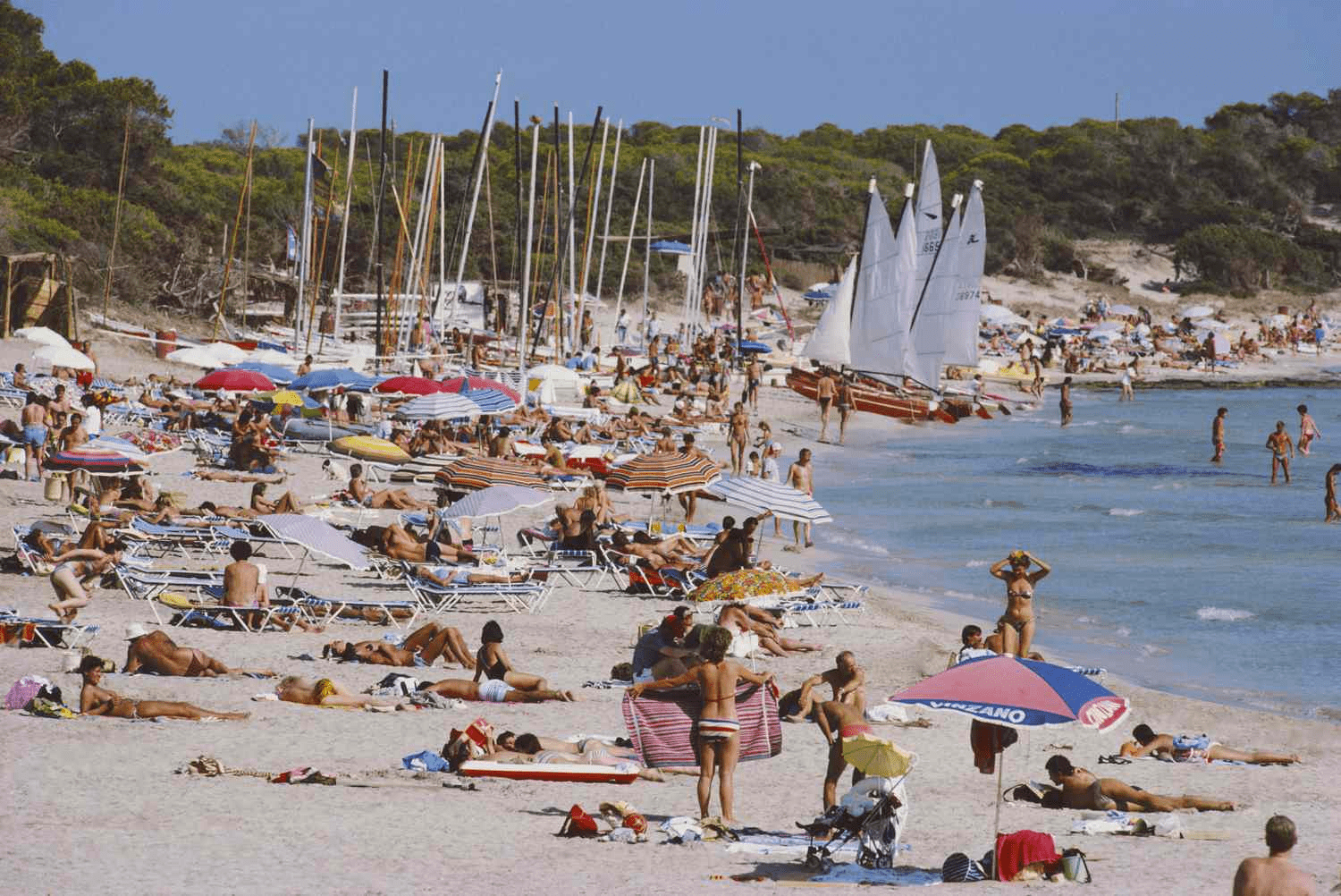 Exploring World's 7 Best Nudist Beaches - Girls Who Travel