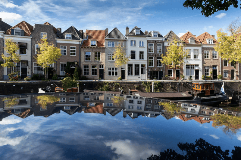 Girls Who Travel | Den Bosch Netherlands