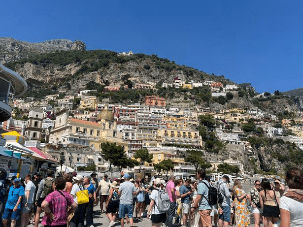 Girls Who Travel | Instagrammable Destinations