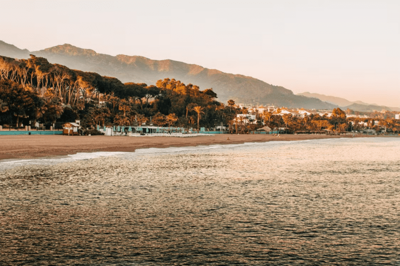 Girls Who Travel | Marbella